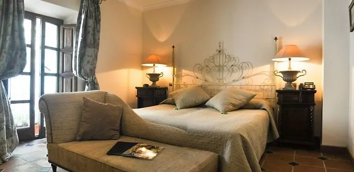 Hotell La - Old Town *