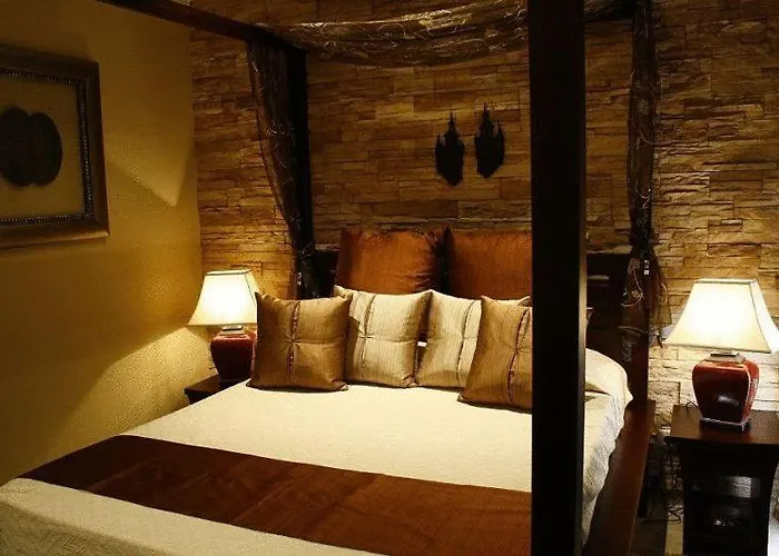 La - Old Town Hotell *